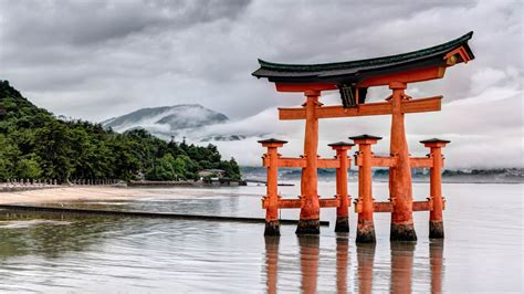 The 21 Most Iconic Japanese Landmarks