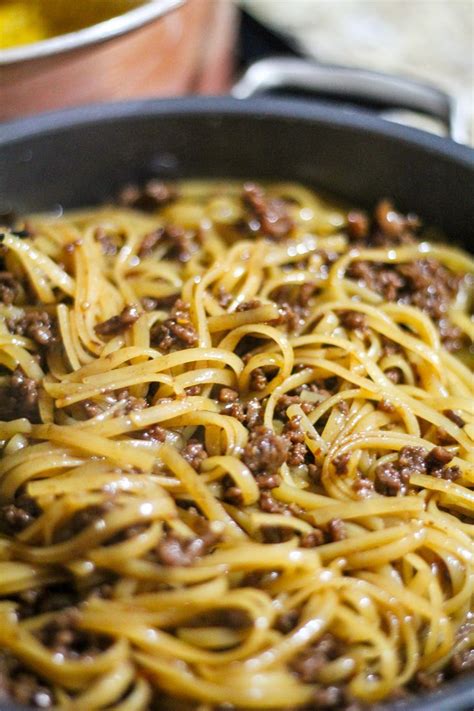 Mongolian Ground Beef Noodles in 2020 | Beef and noodles, Recipes with soy sauce, Mongolian beef ...