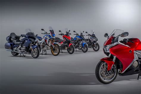 Preserved for the four wheels, this piece of technology was brought into the biking world, again by honda with their vfr1200f sport touring motorcycle in 2010. Honda reaches ten years of production of Dual Clutch ...