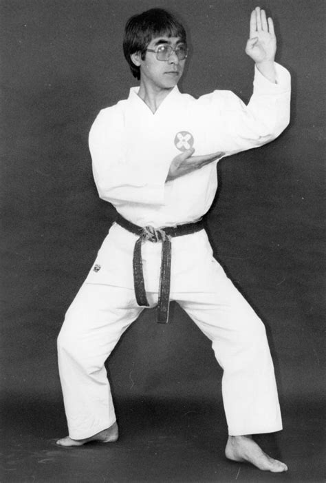 Pin By Almsufuden On Wado Ryu Karate Fashion White Jeans Wado Ryu Karate