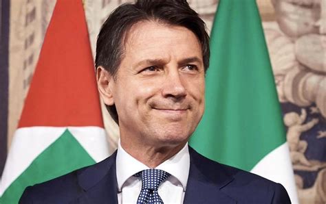 For this reason, our prime minister, giuseppe conte has tried to negotiate with the eu to get some financial help, not just for italy, but also for all the other countries that are now facing the same problem. Giuseppe Conte: ecco le foto di quando era giovane ...