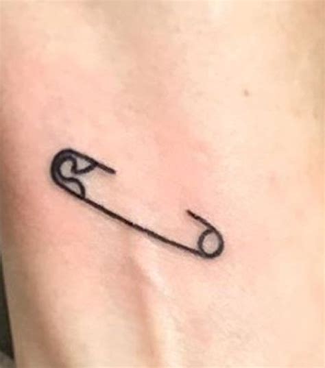 Safety Pin Simplistic Tattoos Tiny Tattoos For Girls Stick Tattoo