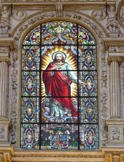 Wren designed the buildings surrounding the cathedral, which architecture repeated the italian style in many respects, especially the magnificent colonnades. Mezquita-catedral de Córdoba, España | Vitrales pintados ...