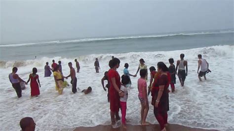 Puri Sea Beach Near Swargadwar Sept 16 Youtube