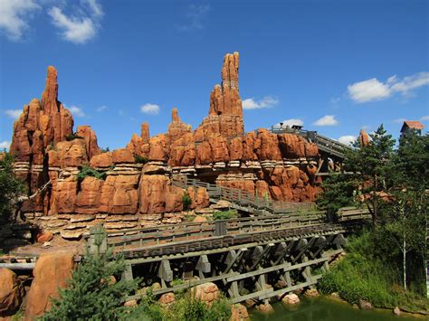 Big Thunder Mountain A Ride For Thrill Seekers Big Thunder Mountain