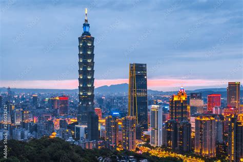 Skyline Of Taipei Cityscape Taipei 101 Building Of Taipei Financial