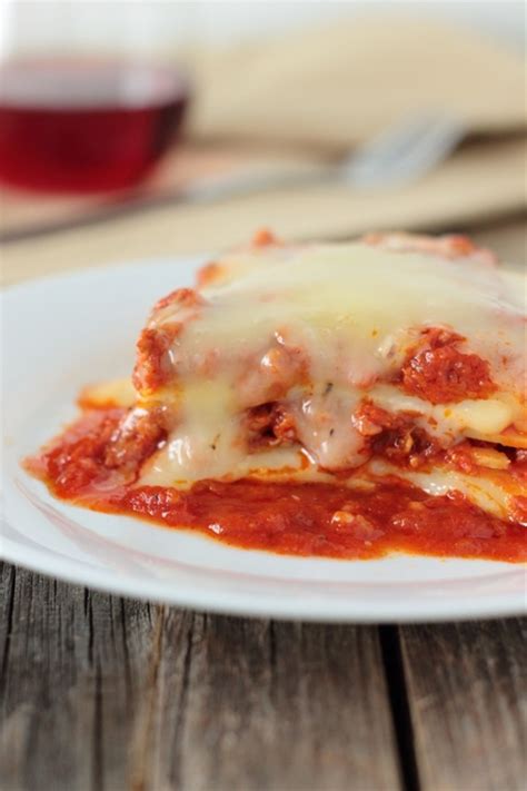 Hearty Cheesy Lasagna With Meat Sauce Recipe Chefthisup