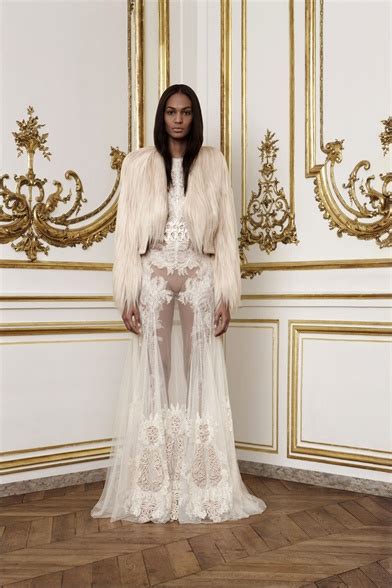 Givenchy Parigi Haute Couture Fall Winter 20102011 Shows Vogueit