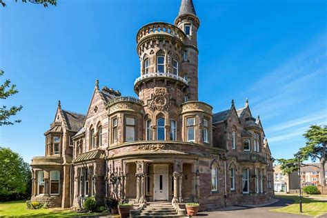 Edinburgh Luxury Victorian Mansion Near Centre Apartments For Rent