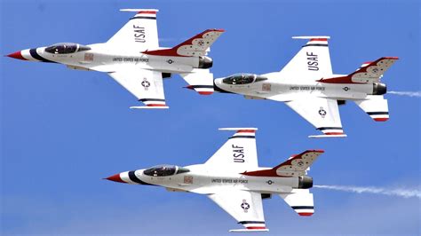 Thunderbirds Usaf Aerobatic Team Youtube