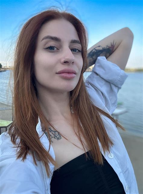 Red Fox Id 380528 From Tokmak Ukraine 30 Years Old Green Eyes Red Hair Color