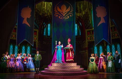 Frozen Live 16 Things To Know About The Disneyland Show Collider