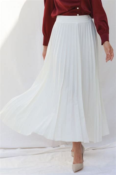 Elastic Pleated Skirt White Le Merge