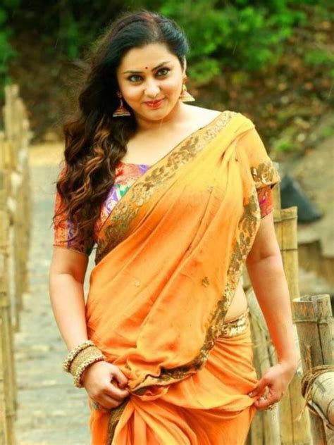 Namitha Photos Hd Latest Images Pictures Stills Of Namitha Filmibeat