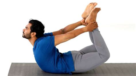 Dhanurasana The Bow Pose Steps Benefits Learn Yogasanas Online