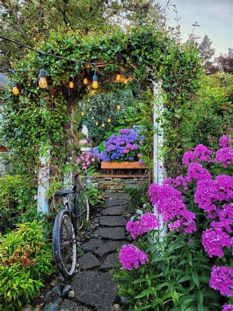 How My Pacific Northwest Cottage Garden Grew Through The Summer Season