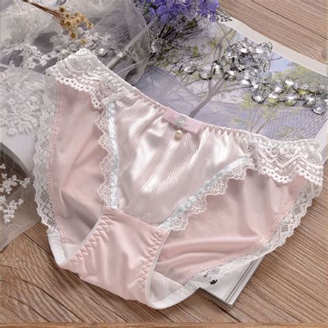 2020 Hot Women Briefs Sweet Milk Silk Underwear Low Waist Lace Solid Color Soft Ladies Panties