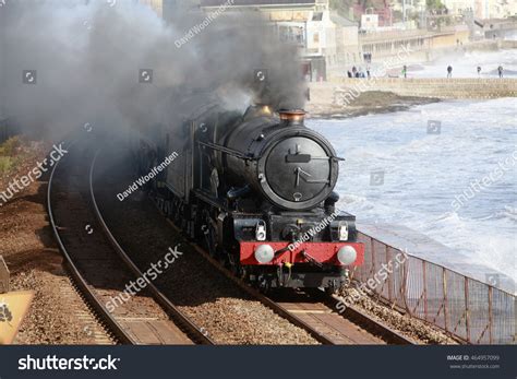 Vintage Steam Locomotive Passes Through Dawlish库存照片464957099 Shutterstock