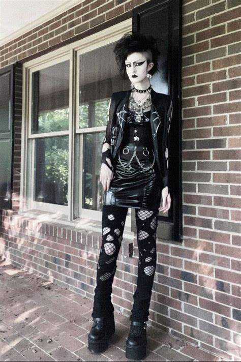 Pin By Tisiphone On Goth Is Beautiful Deathrock Fashion Goth Outfit