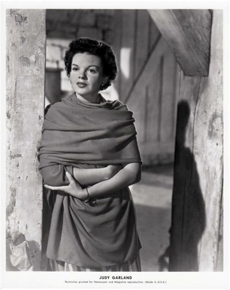 judy garland in a publicity photo for summer stock 1950 judy garland hollywood stars