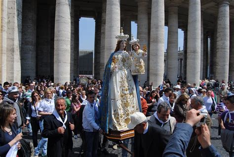 Orbis Catholicus Secundus Catholic Culture May Procession And Crowning