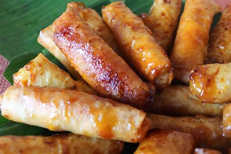 Turon is a popular snack and street food amongst filipinos. Turon Food - Turon with Langka | Pinoy Store : It calls ...