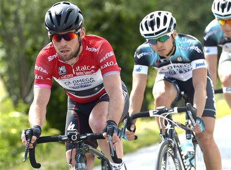Having ridden most of the 2018 season in a pair of fluorescent orange cycling shoes, mark cavendish certainly isn't scared of a flash pair of shoes. Giro D'Italia: Mark Cavendish's painful day threatens ...