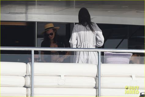 Harry Styles And Kendall Jenners Private Vacation Photos Leaked Photo 3609624 Kendall Jenner
