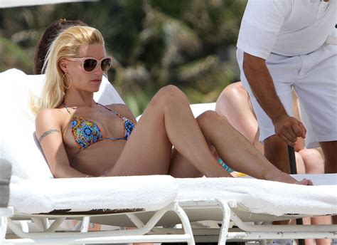 Michelle Hunziker Bikini Candids On The Beach In Miami Hawtcelebs