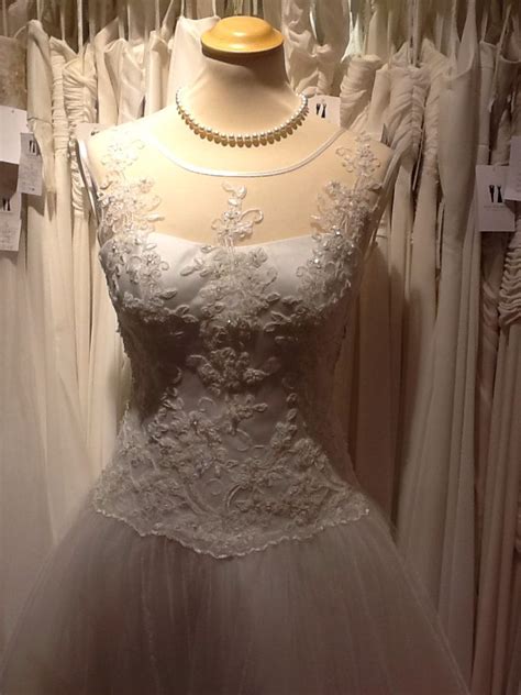 We did not find results for: Hochwertige Brautkleider aus dem Haus der Braut | Kleider ...