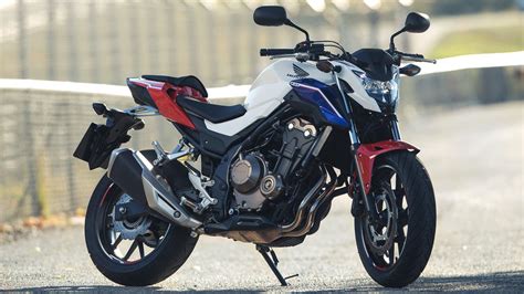 Good bike, but felt a little too small for me. Descrição geral - CB500F 2016 - Street - Gama - Motos - Honda