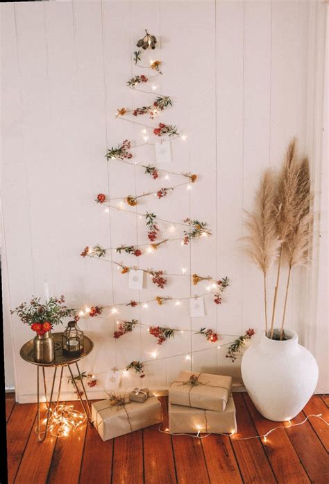 10 Christmas Tree Lights Ideas In 2020 Wall Christmas Tree Cool