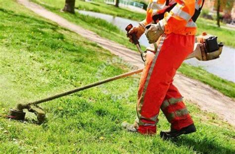 Rp 1.300.000 (kranggan teknik)mesin potong rumput 4 tak pemotong rumput gendong. Cara Kerja Mesin Potong Rumput Gendong | Harga Mesin ...