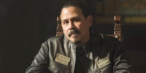 Fxs Mayans Mc Quick Things We Know About Season Cinemablend