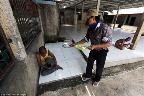 Indonesias Mental Health System Revealed In Harrowing Images Daily