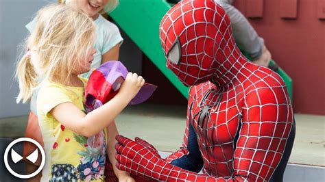 Spider Man Surprises 400 Kids Movie Costume With Muscle Suit Youtube