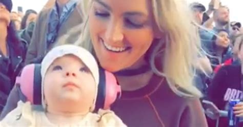 Jamie Lynn Spearss Daughter At Britney Spears Concert 2018 Popsugar