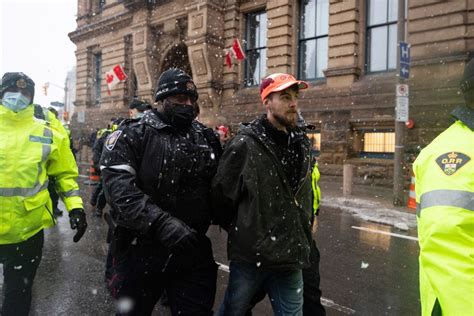 Полиция Канады арестовала организаторов Конвоя свободы Сyprus Daily