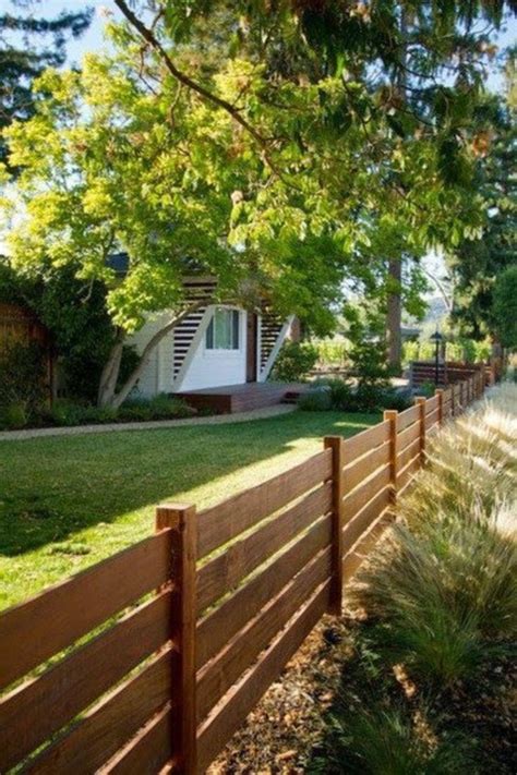 It boosts the value of your property. Cheap DIY Privacy Fence Ideas 15 (With images) | Privacy ...