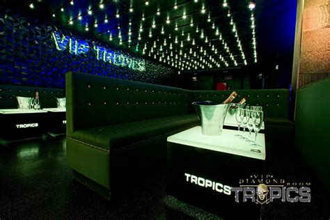 Get ready to live the best moments of this summer with the best international djs of the moment and the top hits 2020 lists. Disco Tropics VIP Bereich | VIP-Ambiente in der Tropics ...