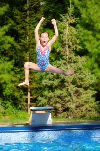 Diving Off A Diving Board Pictures Download Free Images On Unsplash