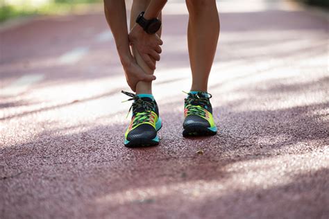 Shin Splints How To Avoid This Painful Condition New England Baptist