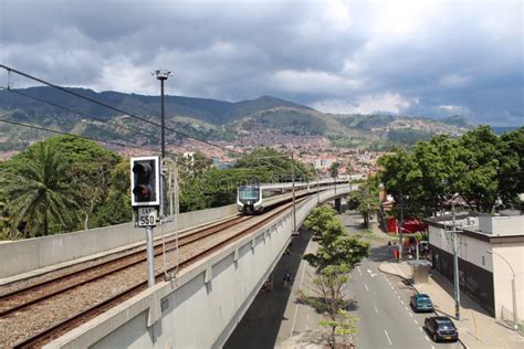 Sistema Del Metro En Medellin Colombia Foto De Archivo Imagen De