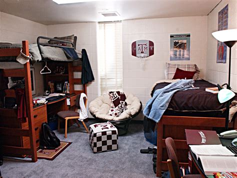 Commons Hall Photos Department Of Residence Life College Dorm Room