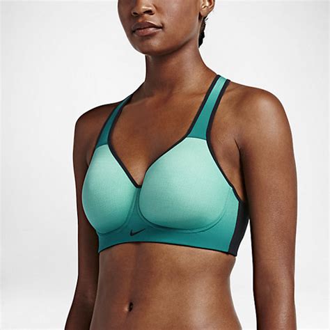 But how should a sports bra fit and how can you ensure you find the best one for you? Sports Bras For Large Breasts, Big Busts Impact Support