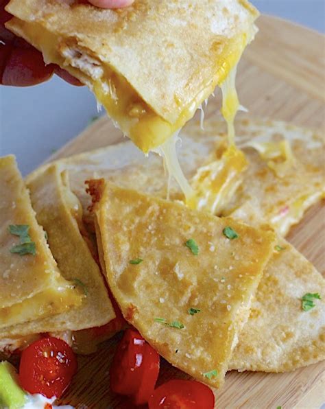 Corn Tortilla Quesadilla With Chicken And Cheese Talking Meals