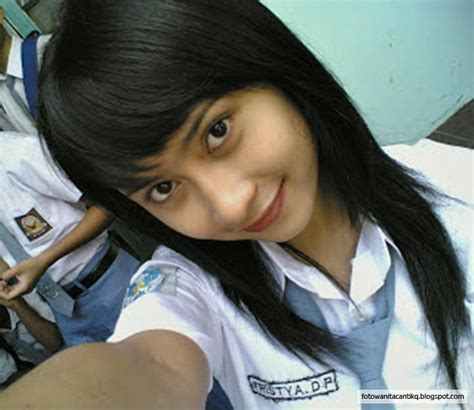 Lihat ide lainnya tentang gadis cantik, kecantikan, gadis. 76 Foto Cewek Berseragam SMA Cantik | FWCQ Magazine