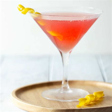 The Best Pink Cocktails Easy To Make At Home Garnish With Lemon