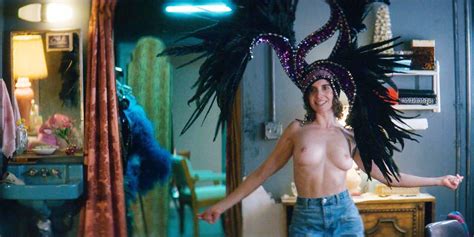 Alison Brie Topless Scene From Glow Scandal Planet