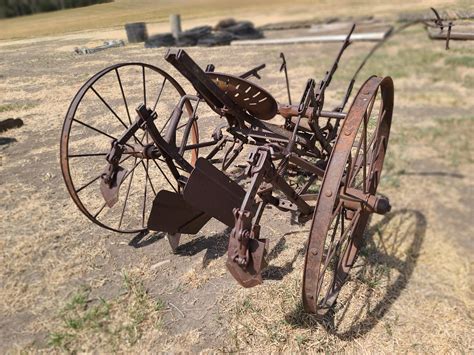 Mccormick Deering Antique 1 Row Horse Drawn Cultivator Bigiron Auctions